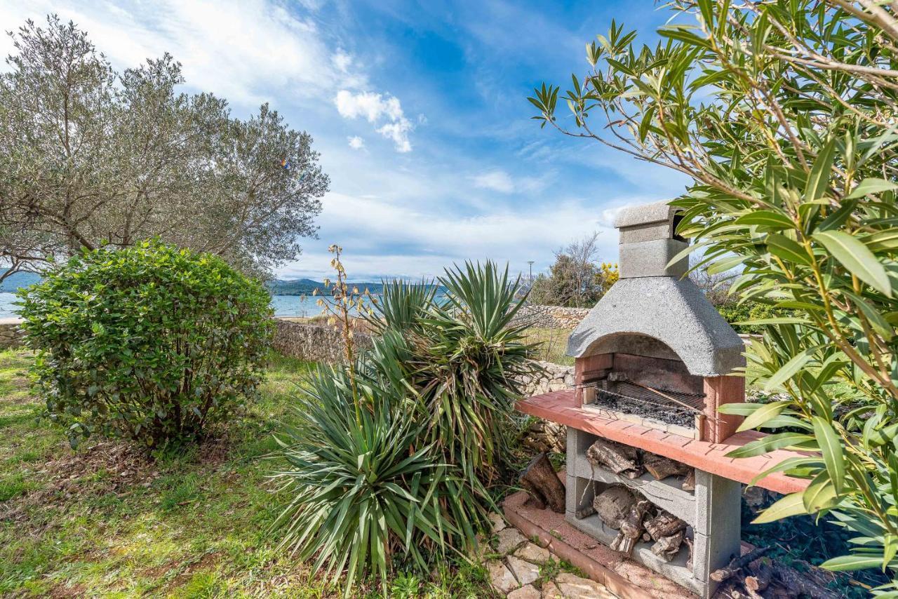 Beachfront Apartment Lostura Turanj Luaran gambar